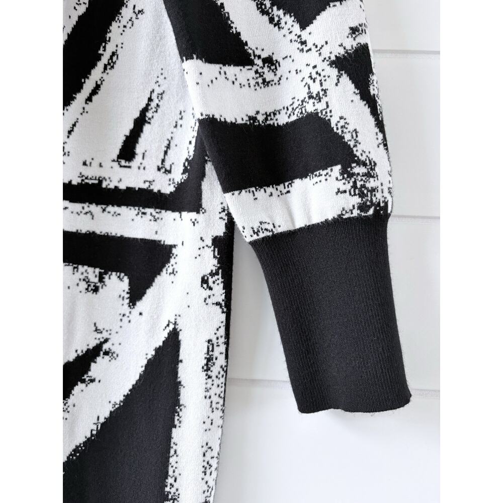 Chicos Black White Abstract Open Front Cardigan Longline Sweater Bold Artsy M - Picture 5 of 15